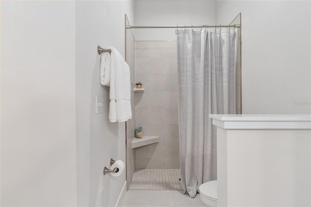 待售: $370,000 (3 贝兹, 2 浴室, 1442 平方英尺)