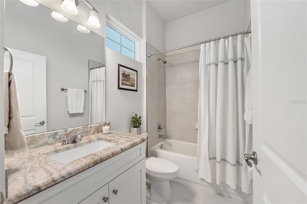 待售: $370,000 (3 贝兹, 2 浴室, 1442 平方英尺)