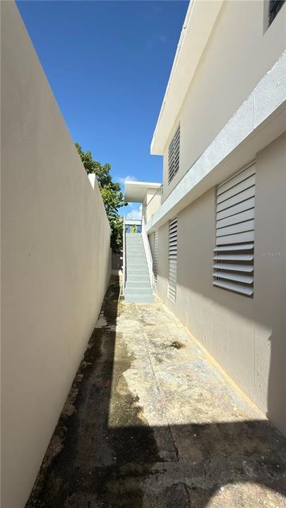 Под контрактом: $275,000 (5 спален, 3 ванн, 2119 Квадратных фут)