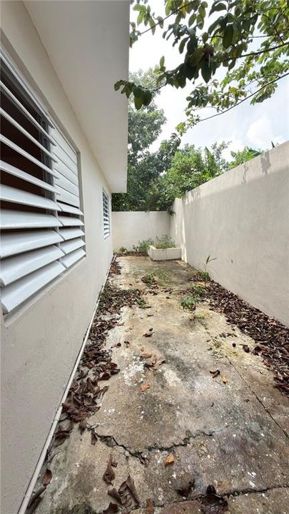 Под контрактом: $275,000 (5 спален, 3 ванн, 2119 Квадратных фут)