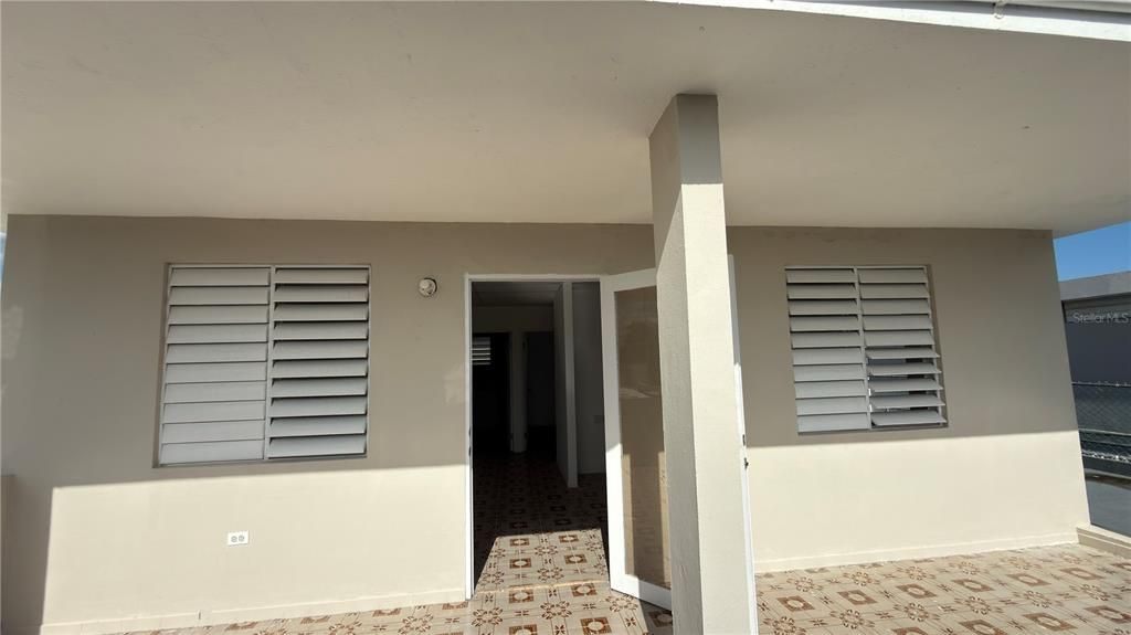 Под контрактом: $275,000 (5 спален, 3 ванн, 2119 Квадратных фут)