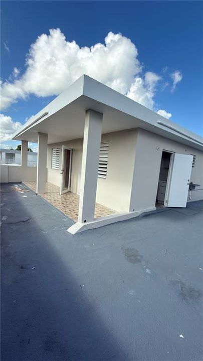 Под контрактом: $275,000 (5 спален, 3 ванн, 2119 Квадратных фут)