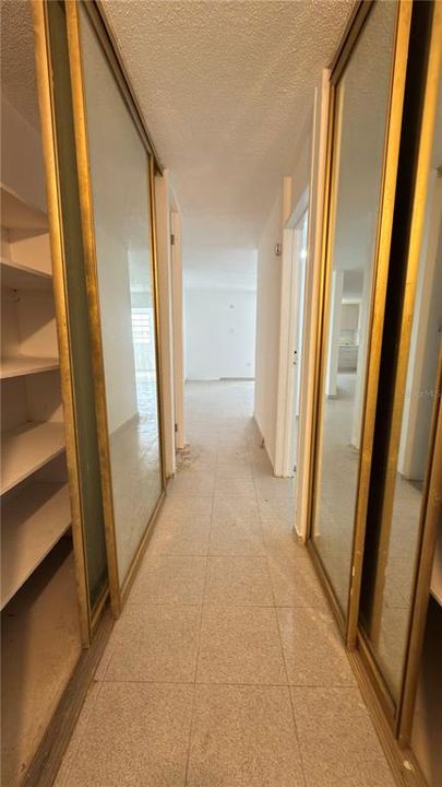 Под контрактом: $275,000 (5 спален, 3 ванн, 2119 Квадратных фут)