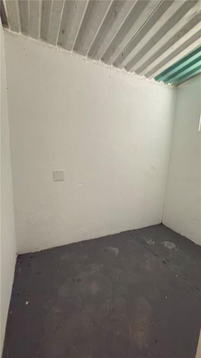 Под контрактом: $275,000 (5 спален, 3 ванн, 2119 Квадратных фут)