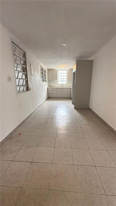 Под контрактом: $275,000 (5 спален, 3 ванн, 2119 Квадратных фут)