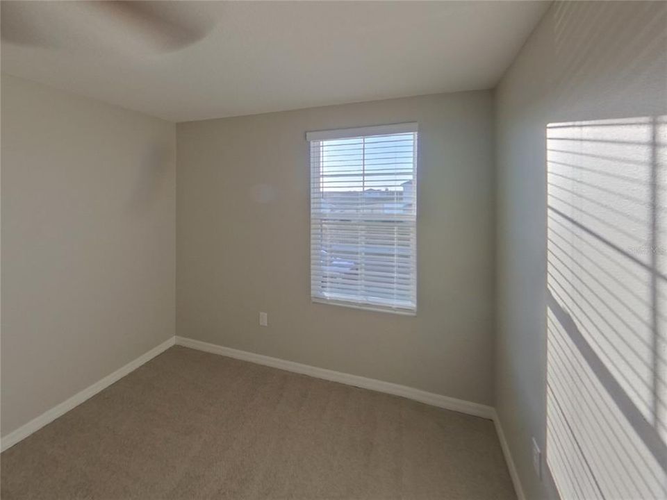 For Rent: $2,289 (4 beds, 2 baths, 2216 Square Feet)