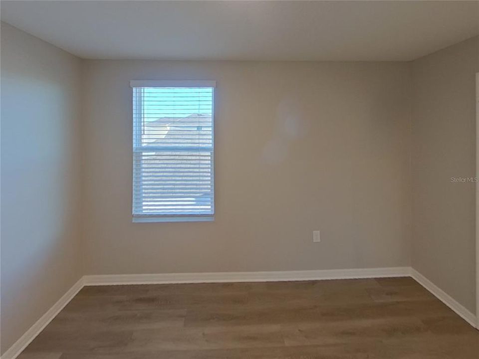 For Rent: $2,289 (4 beds, 2 baths, 2216 Square Feet)