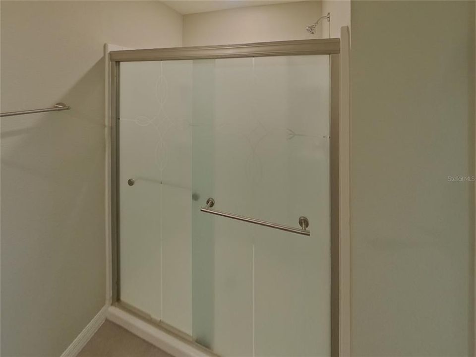 For Rent: $2,289 (4 beds, 2 baths, 2216 Square Feet)