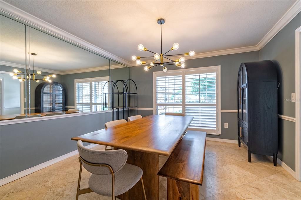 Activo con contrato: $692,500 (4 camas, 2 baños, 2826 Pies cuadrados)