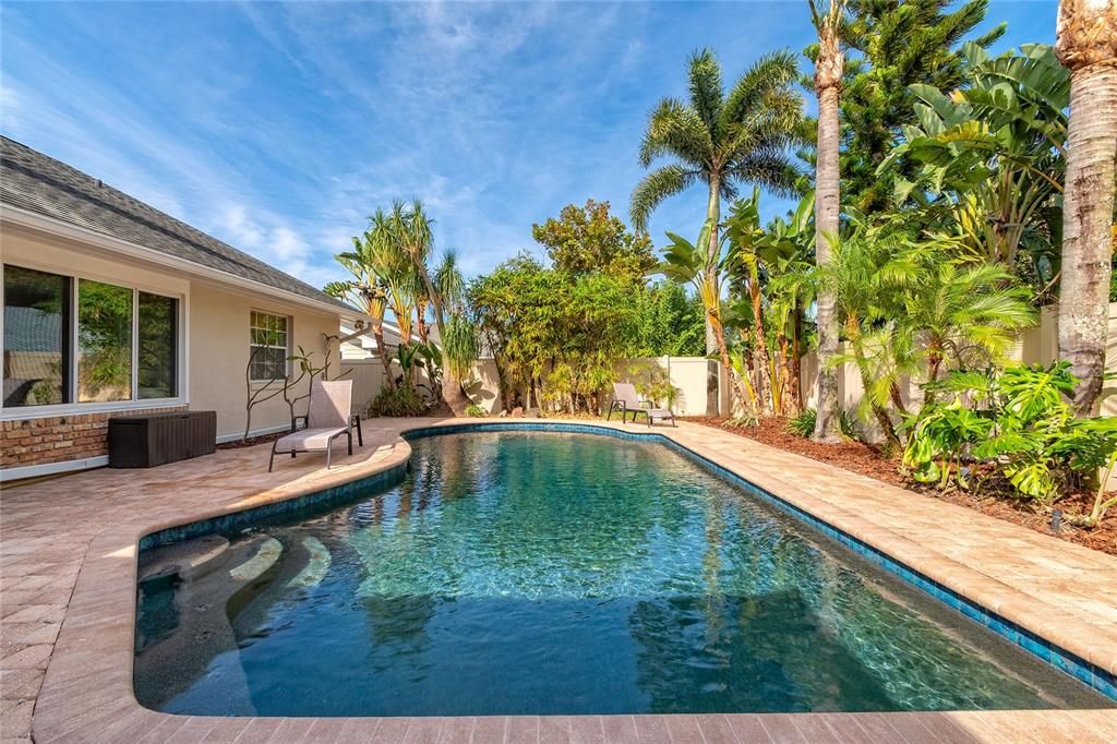 Activo con contrato: $692,500 (4 camas, 2 baños, 2826 Pies cuadrados)