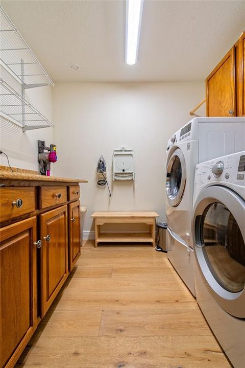 Activo con contrato: $692,500 (4 camas, 2 baños, 2826 Pies cuadrados)