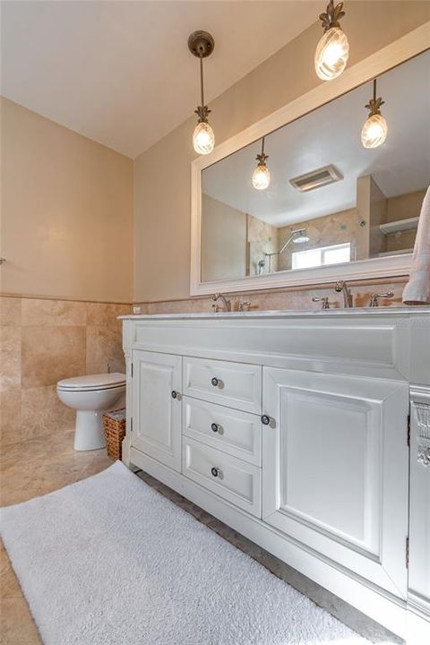 Activo con contrato: $692,500 (4 camas, 2 baños, 2826 Pies cuadrados)