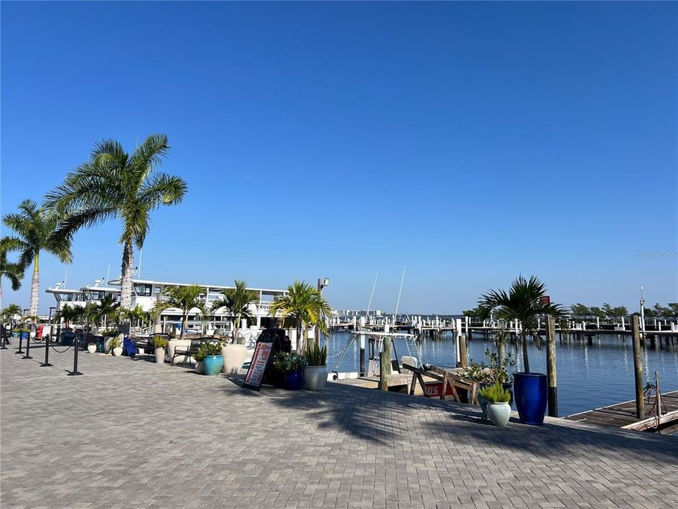 En Venta: $200,000 (2 camas, 2 baños, 2272 Pies cuadrados)