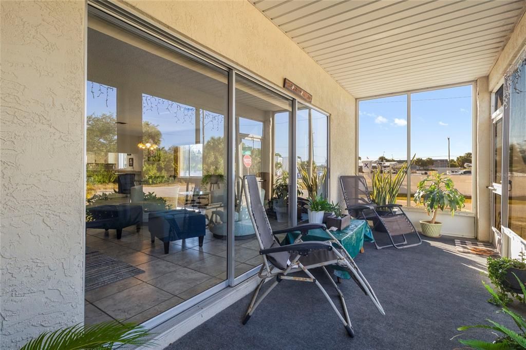 En Venta: $200,000 (2 camas, 2 baños, 2272 Pies cuadrados)