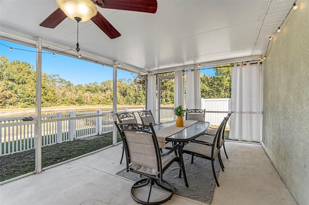 待售: $360,000 (4 贝兹, 2 浴室, 1484 平方英尺)