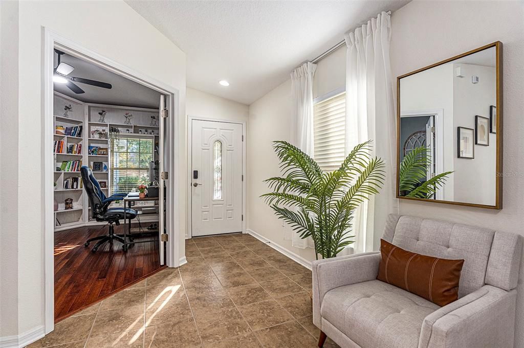 待售: $360,000 (4 贝兹, 2 浴室, 1484 平方英尺)