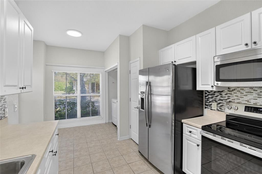 待售: $315,000 (3 贝兹, 2 浴室, 1855 平方英尺)