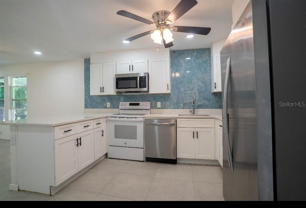 出租: $2,250 (3 贝兹, 2 浴室, 1150 平方英尺)