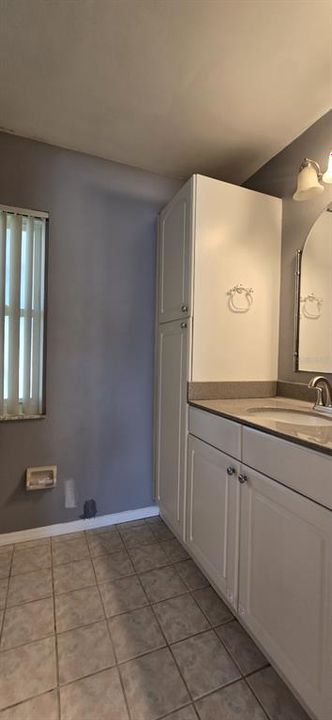 В аренду: $2,700 (3 спален, 2 ванн, 1684 Квадратных фут)