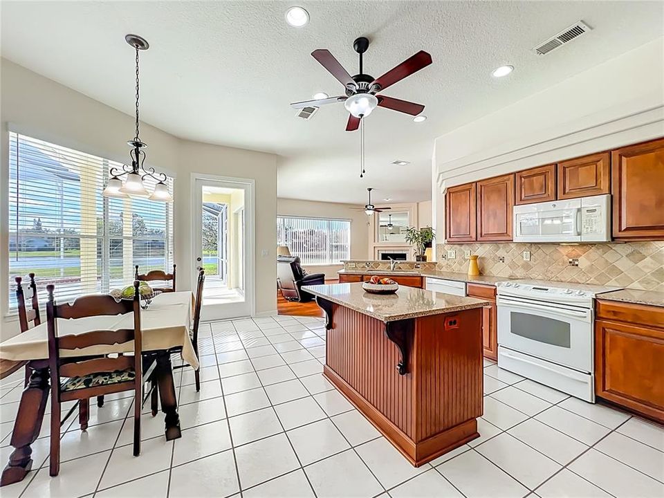 For Sale: $685,000 (4 beds, 3 baths, 2667 Square Feet)