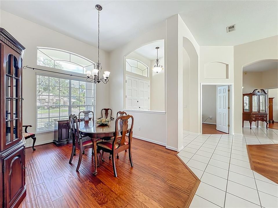 For Sale: $685,000 (4 beds, 3 baths, 2667 Square Feet)