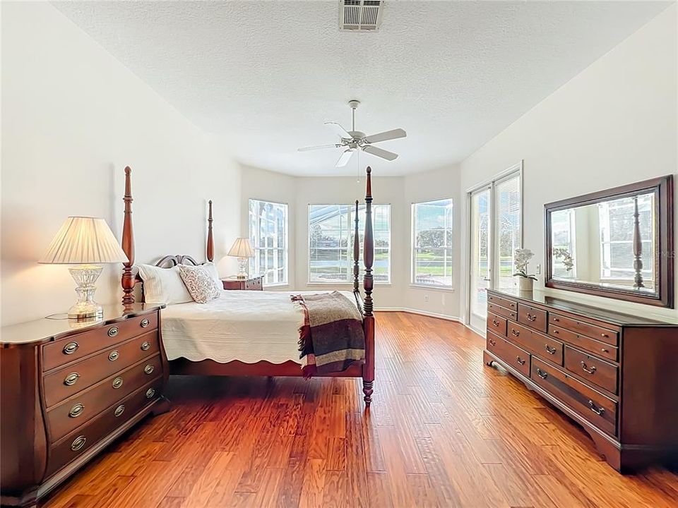 For Sale: $685,000 (4 beds, 3 baths, 2667 Square Feet)