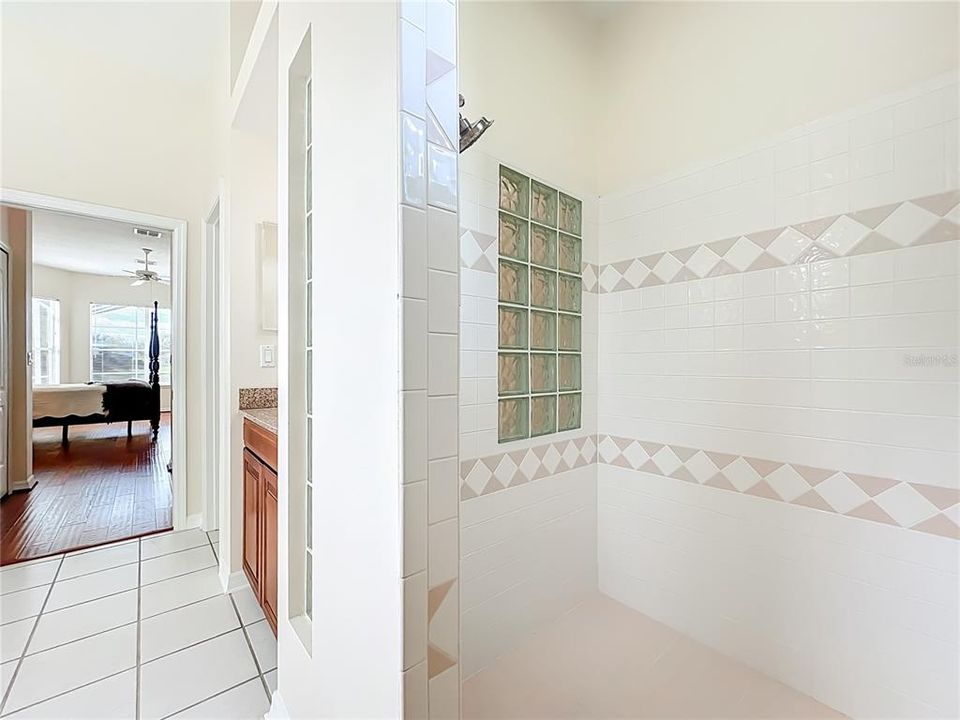 For Sale: $685,000 (4 beds, 3 baths, 2667 Square Feet)