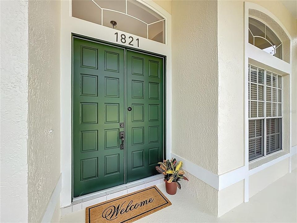 For Sale: $685,000 (4 beds, 3 baths, 2667 Square Feet)