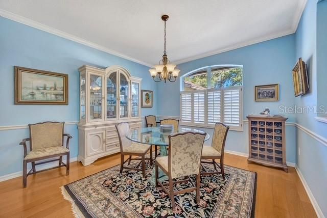 En Venta: $750,000 (4 camas, 2 baños, 2769 Pies cuadrados)