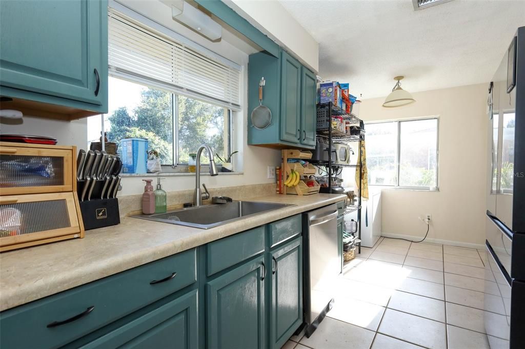 En Venta: $270,000 (2 camas, 2 baños, 1101 Pies cuadrados)