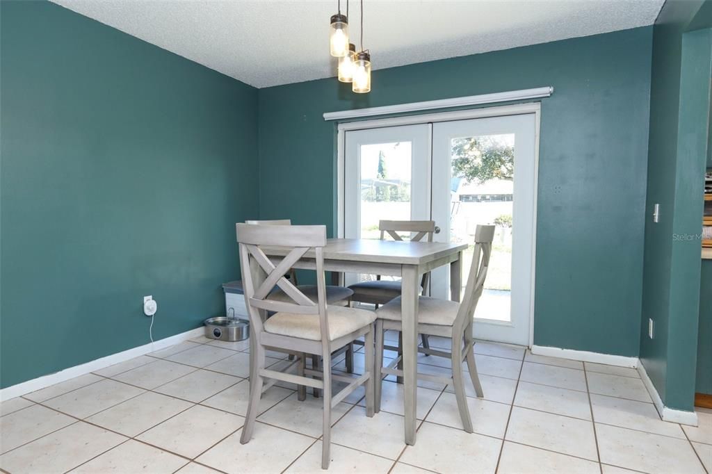 En Venta: $270,000 (2 camas, 2 baños, 1101 Pies cuadrados)