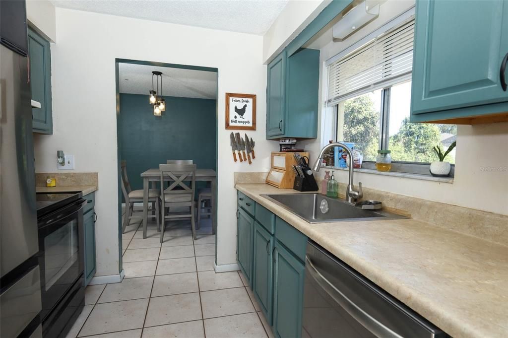 En Venta: $270,000 (2 camas, 2 baños, 1101 Pies cuadrados)