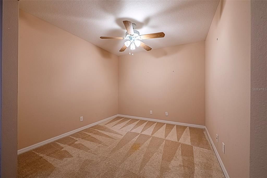 待售: $262,000 (2 贝兹, 2 浴室, 1538 平方英尺)