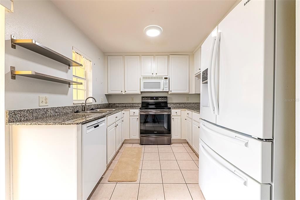 待售: $262,000 (2 贝兹, 2 浴室, 1538 平方英尺)