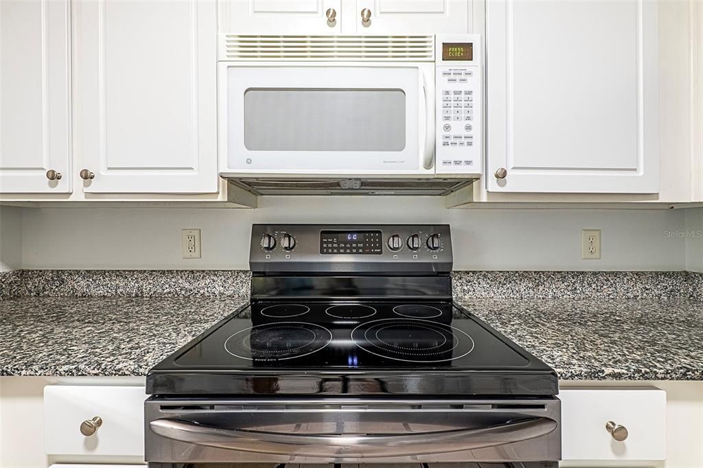 待售: $262,000 (2 贝兹, 2 浴室, 1538 平方英尺)