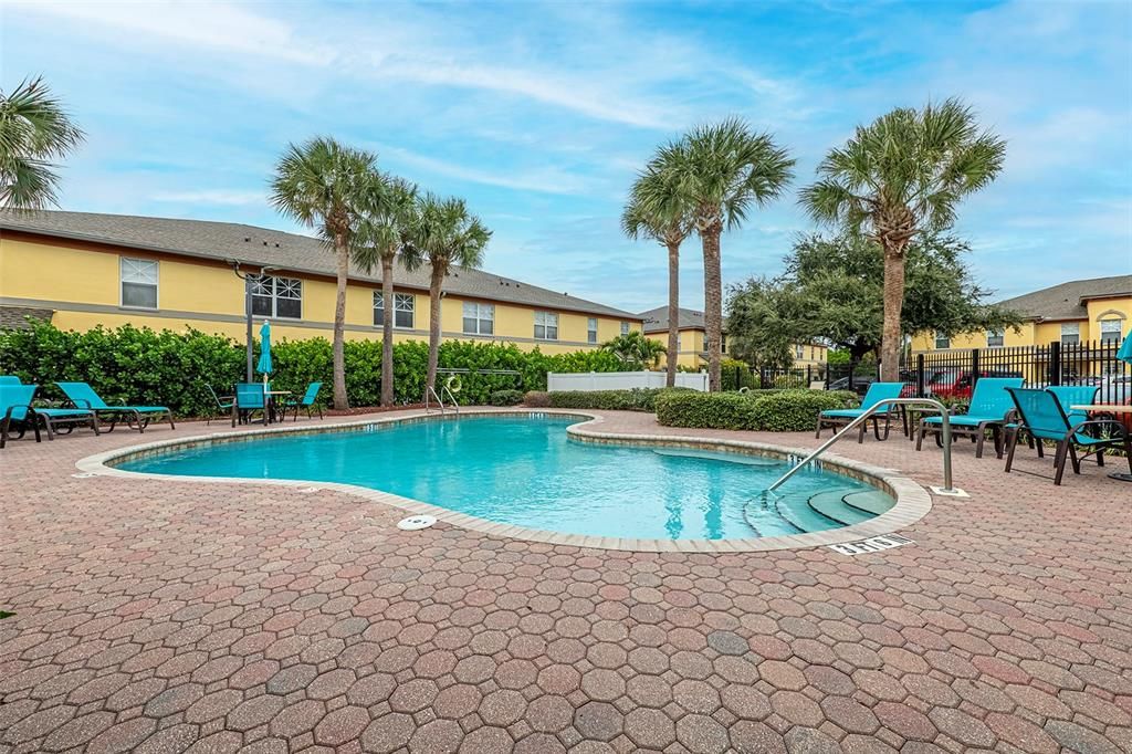 待售: $262,000 (2 贝兹, 2 浴室, 1538 平方英尺)