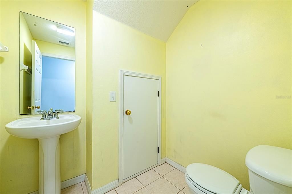 待售: $262,000 (2 贝兹, 2 浴室, 1538 平方英尺)