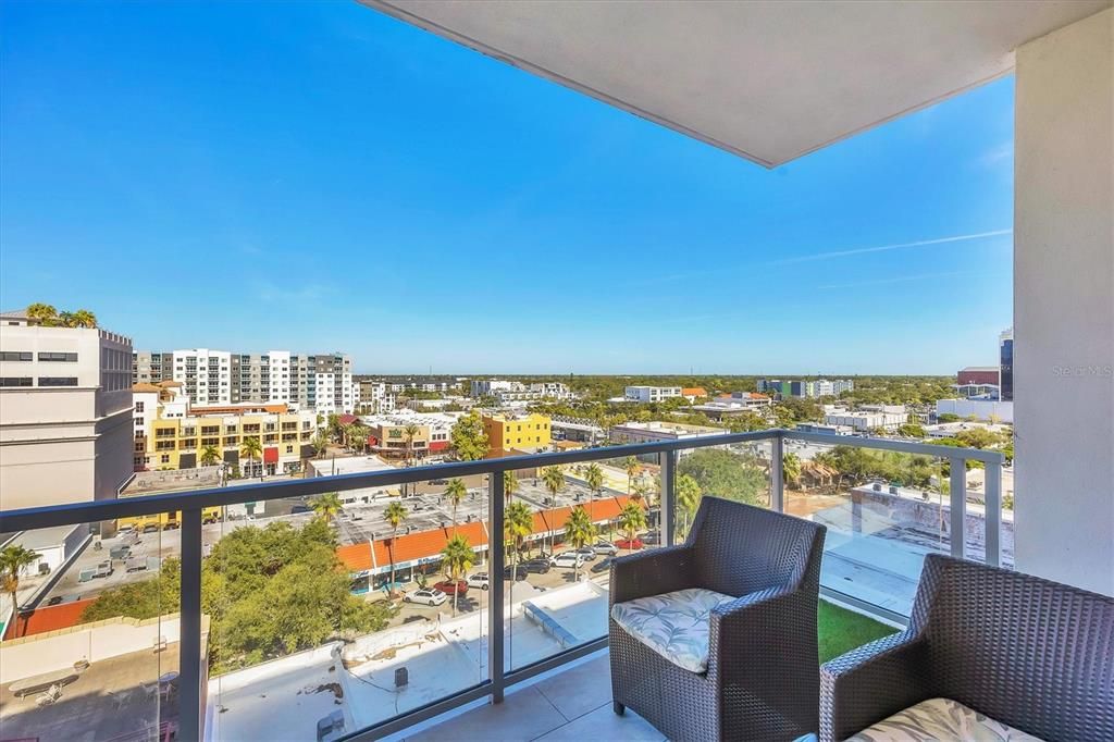 For Sale: $1,295,000 (2 beds, 2 baths, 1585 Square Feet)