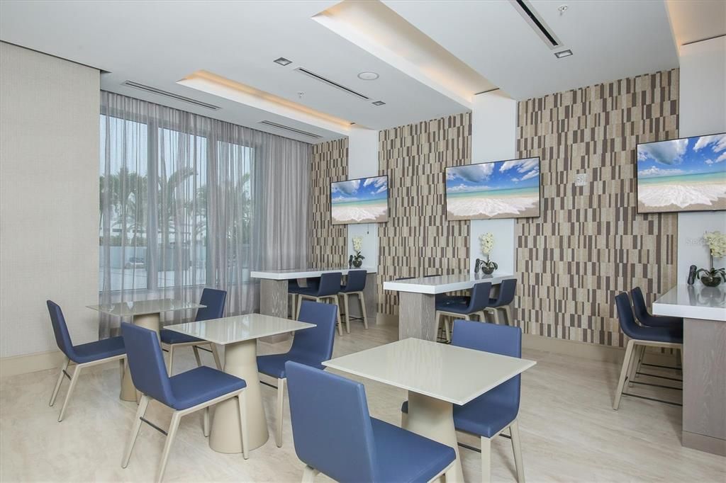 For Sale: $1,295,000 (2 beds, 2 baths, 1585 Square Feet)