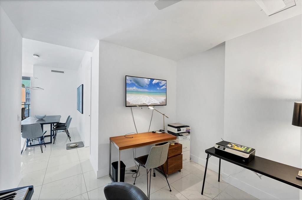 For Sale: $1,295,000 (2 beds, 2 baths, 1585 Square Feet)
