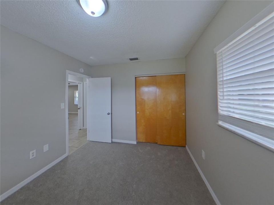 合同活跃: $1,779 (2 贝兹, 2 浴室, 1232 平方英尺)