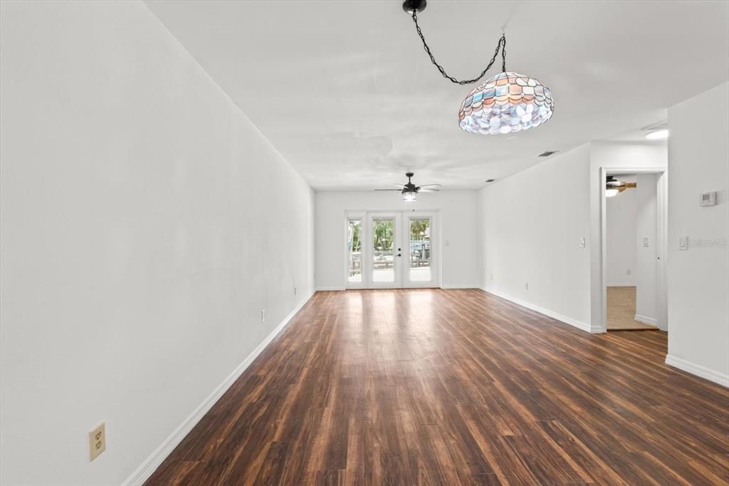 En Venta: $430,000 (2 camas, 2 baños, 1254 Pies cuadrados)