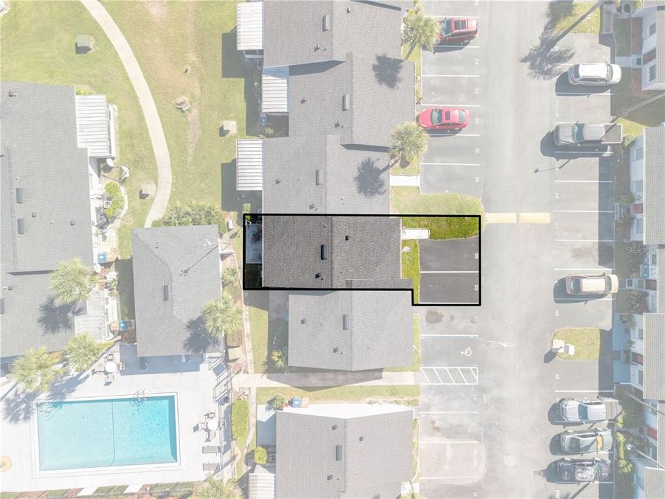 Active With Contract: $155,000 (1 beds, 1 baths, 595 Square Feet)