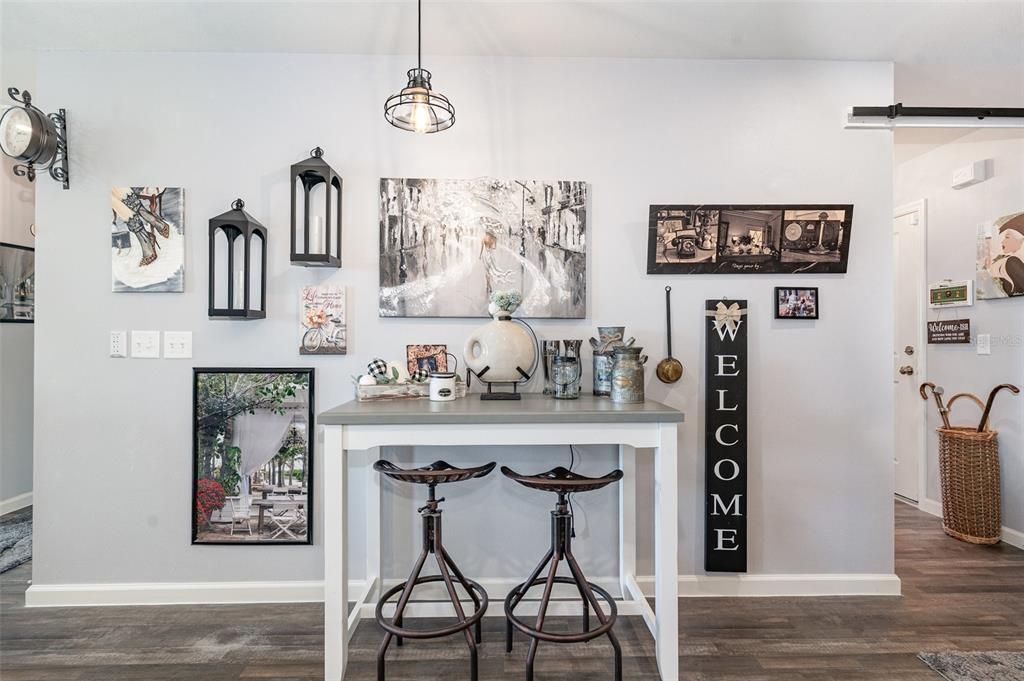 En Venta: $318,000 (4 camas, 2 baños, 1398 Pies cuadrados)