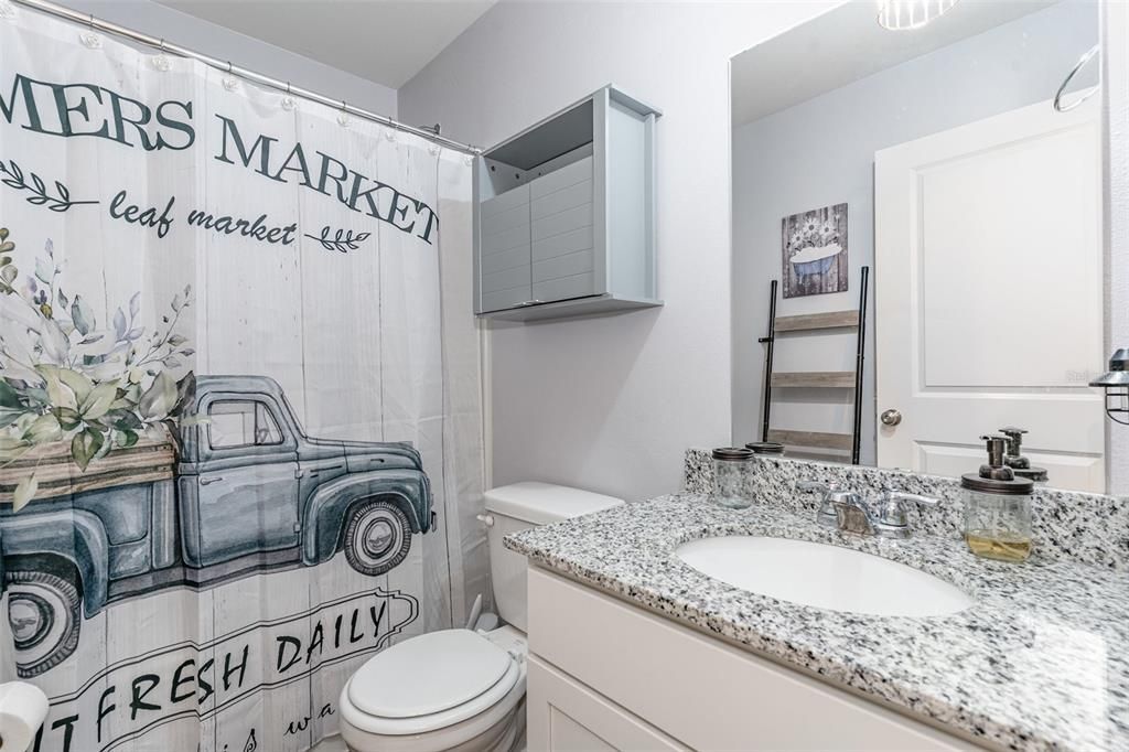 En Venta: $318,000 (4 camas, 2 baños, 1398 Pies cuadrados)