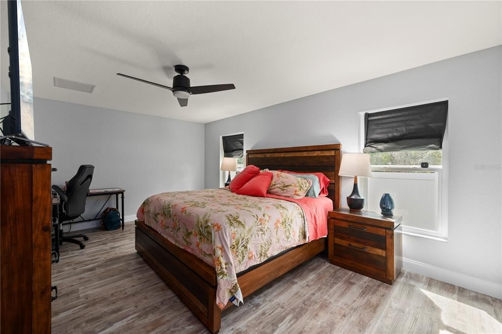 待售: $399,990 (3 贝兹, 2 浴室, 2035 平方英尺)