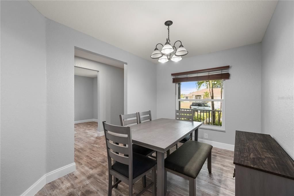 待售: $399,990 (3 贝兹, 2 浴室, 2035 平方英尺)