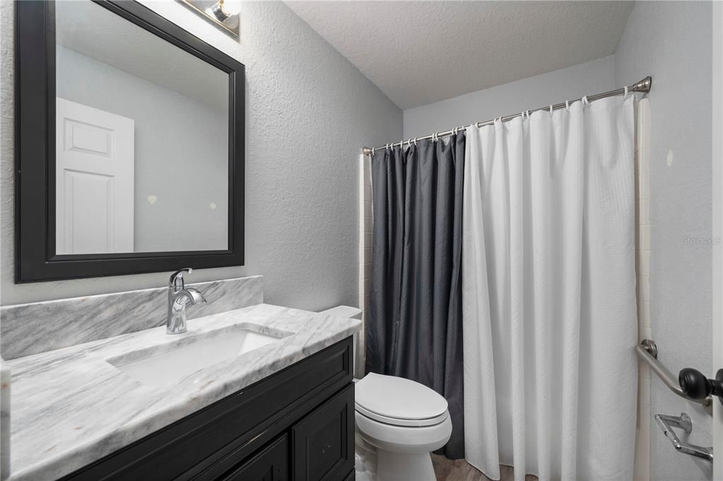 待售: $399,990 (3 贝兹, 2 浴室, 2035 平方英尺)