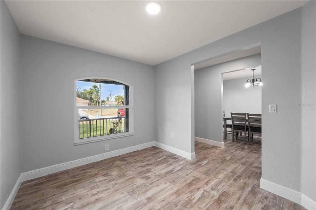 待售: $399,990 (3 贝兹, 2 浴室, 2035 平方英尺)