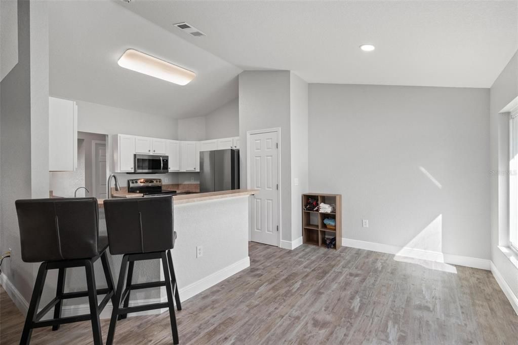 待售: $399,990 (3 贝兹, 2 浴室, 2035 平方英尺)